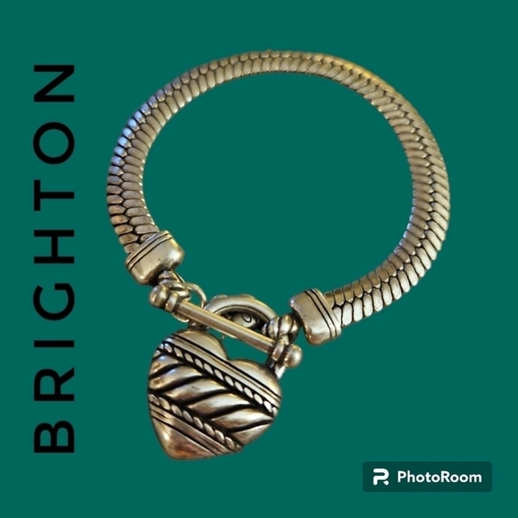 VTG BRIGHTON Silver Plated Heart Charm Herringbone Toggle Bracelet - Picture 1 of 7